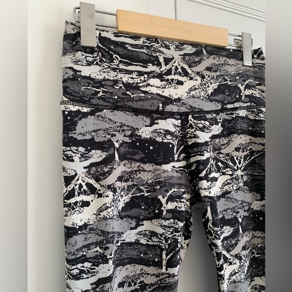 Aerie Leggings - Picture 2 of 3